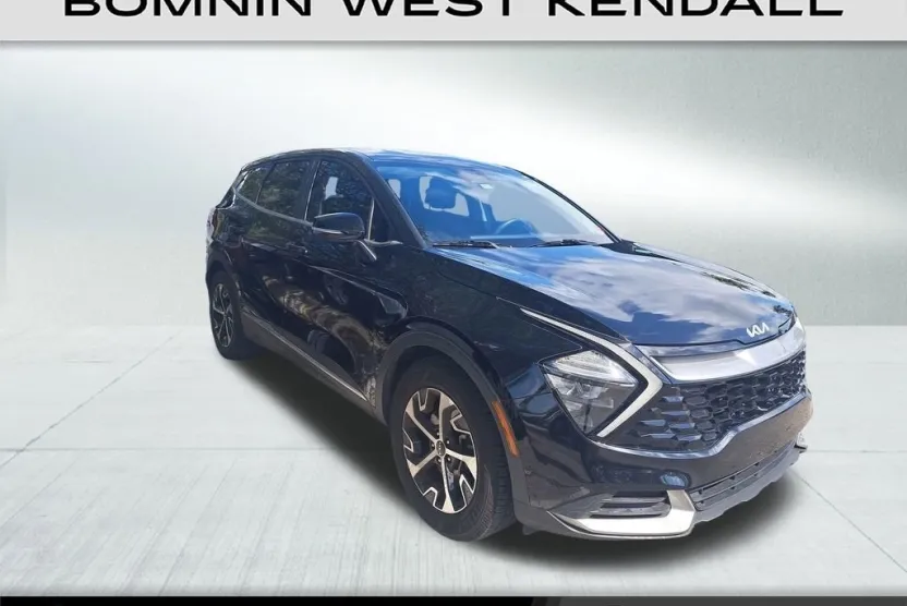 2023 Kia Sportage EX photo 1
