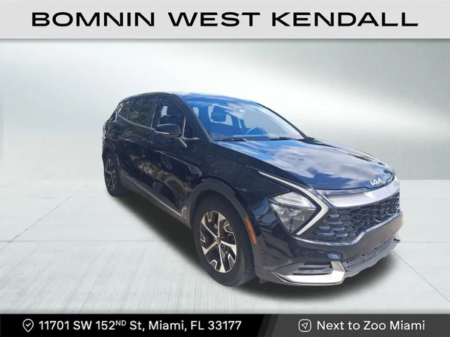 2023 Kia Sportage EX photo 1