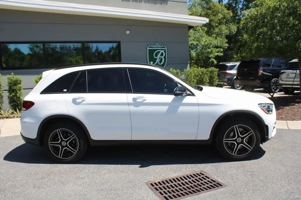 2022 Mercedes Benz GLC 300 4MATIC photo 1