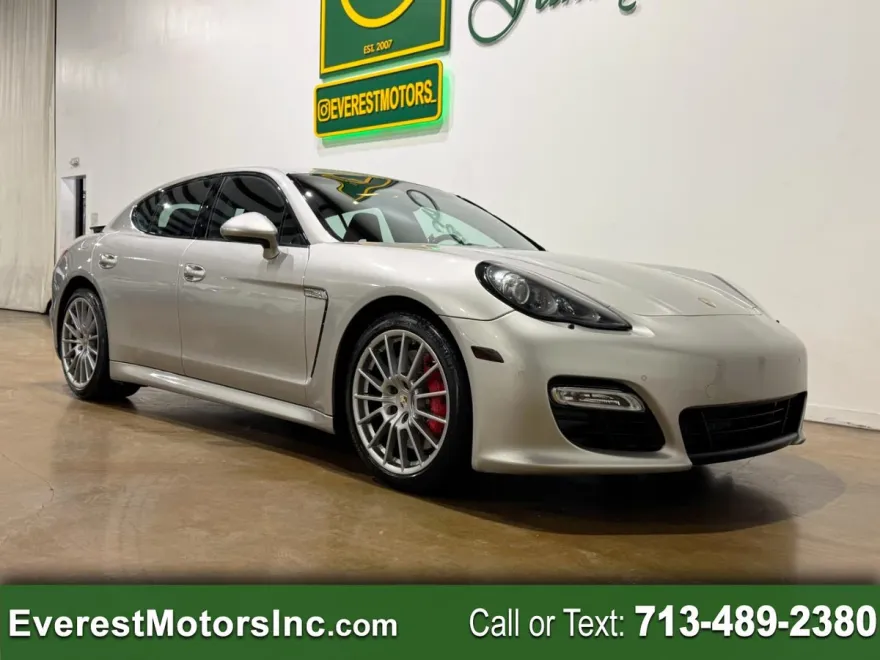 2013 Porsche Panamera GTS photo 1