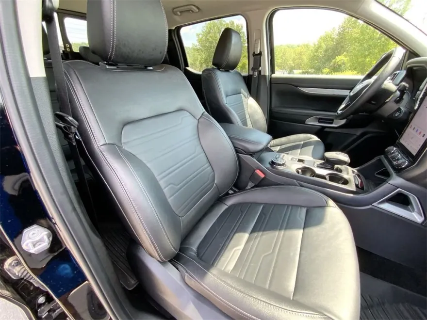 2024 Ford Ranger Lariat photo 1