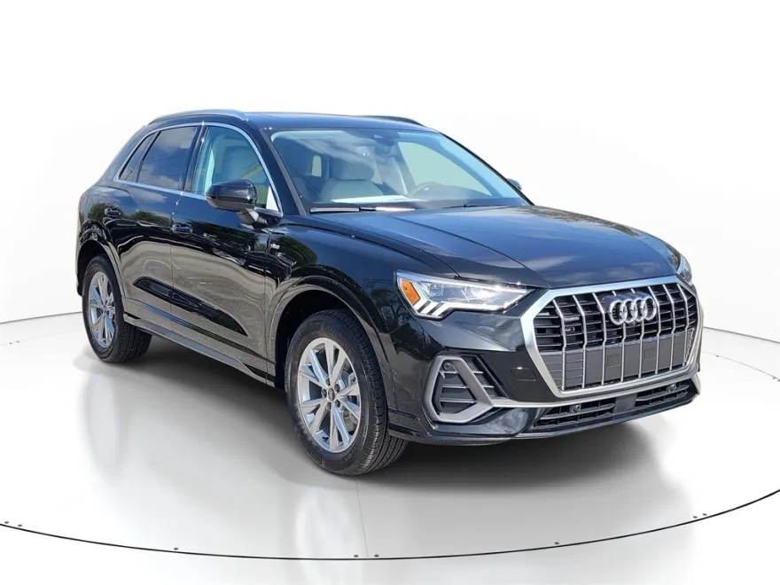 2025 Audi Q3 Premium Plus photo 1