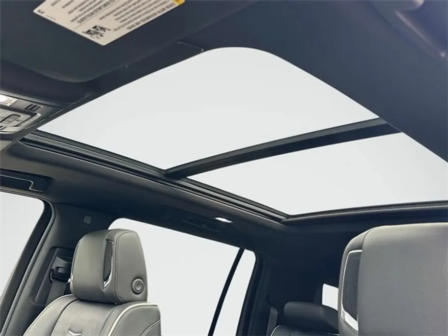 2023 Cadillac Escalade ESV Sport photo 1