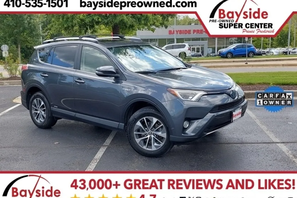2016 Toyota RAV4 Hybrid XLE photo 1