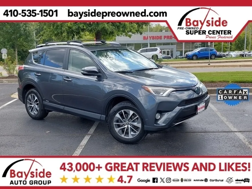 2016 Toyota RAV4 Hybrid XLE photo 1