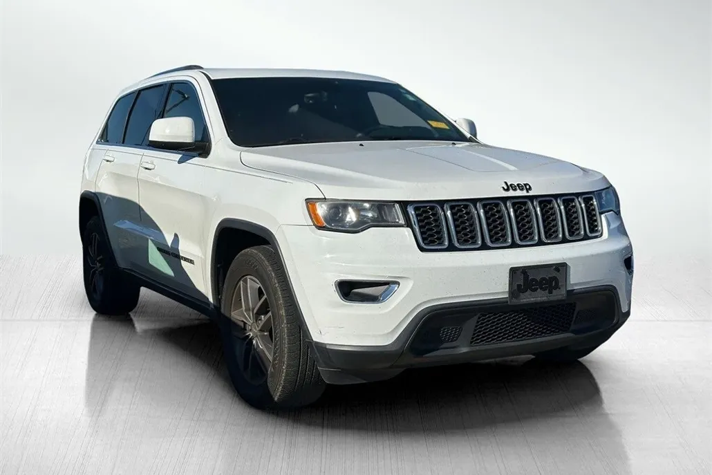 2018 Jeep Grand Cherokee Laredo photo 1