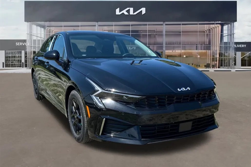 2026 Kia K5 LXS photo 1