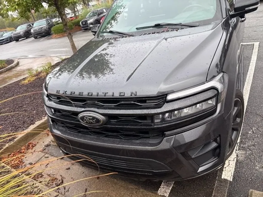 2023 Ford Expedition MAX Limited photo 1