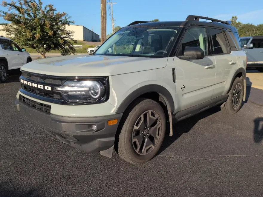 2022 Ford Bronco Sport Outer Banks photo 1