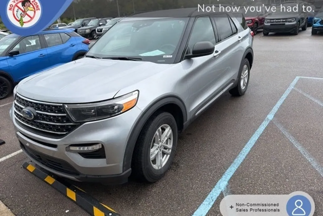 2020 Ford Explorer XLT photo 1
