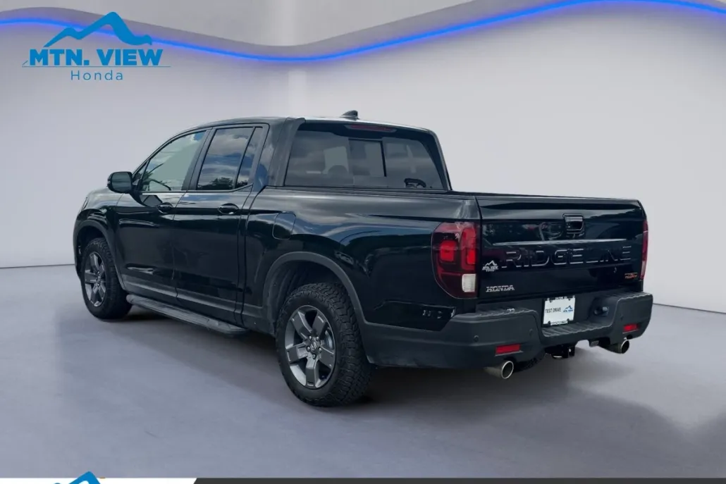 2025 Honda Ridgeline TrailSport photo 1
