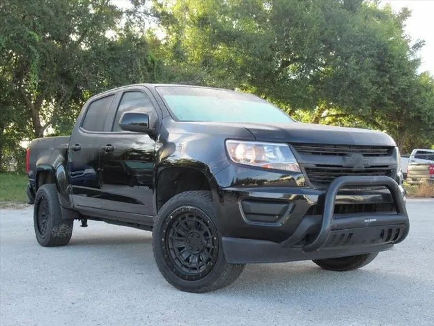 2019 Chevrolet Colorado LT photo 1