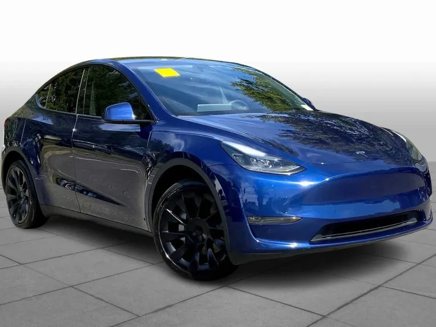 2024 Tesla Model Y Long Range photo 1