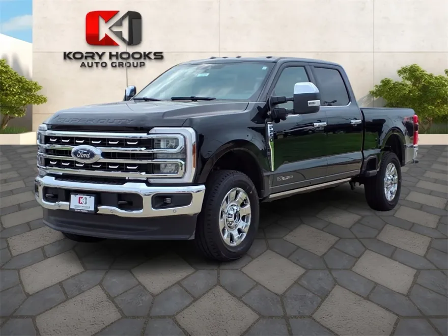 2025 Ford F-250 Lariat photo 1