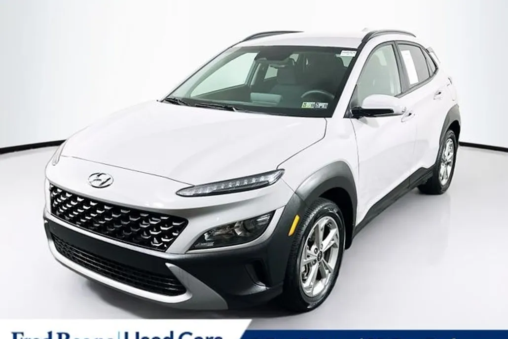 2023 Hyundai Kona SEL photo 1