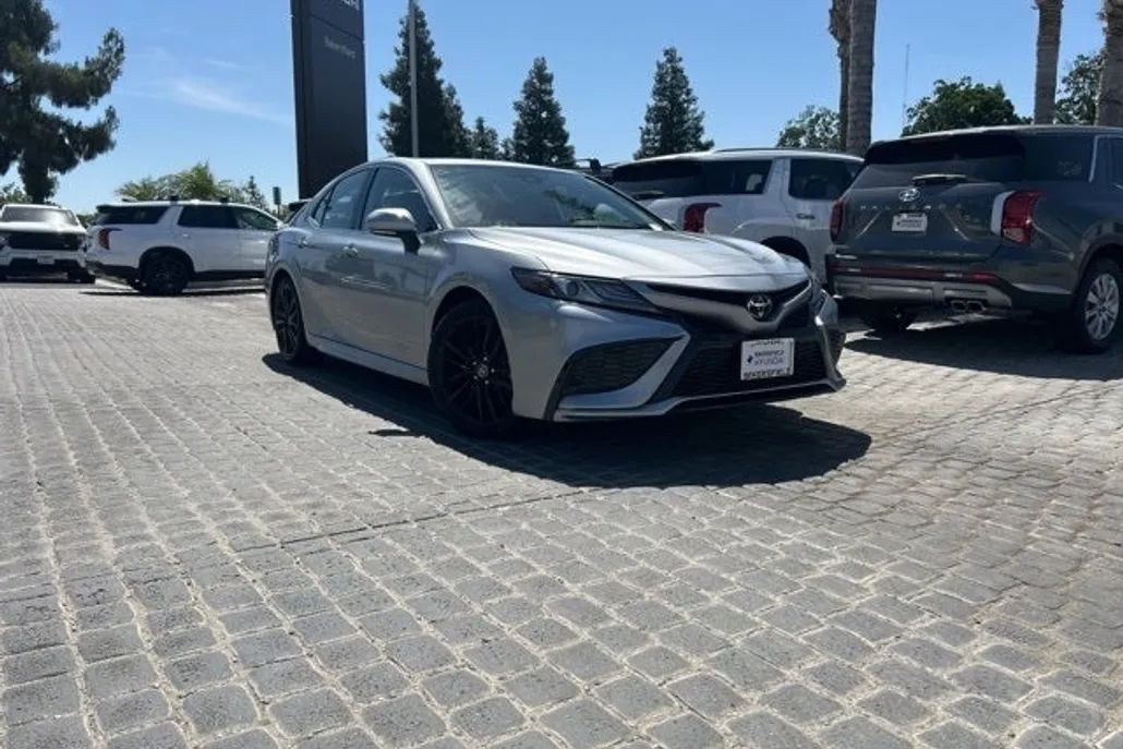 2023 Toyota Camry XSE photo 1