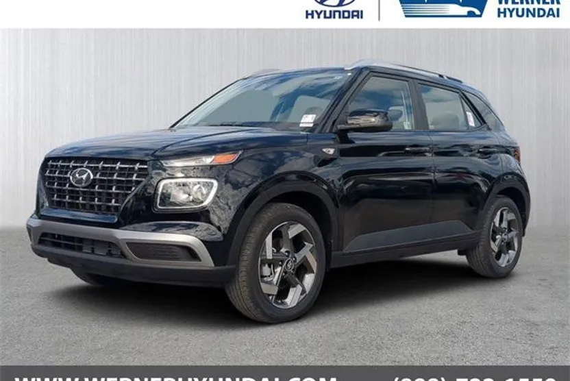 2025 Hyundai Venue SEL photo 1