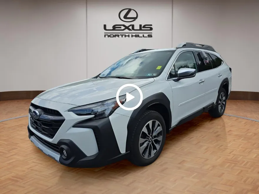 2024 Subaru Outback Touring photo 1