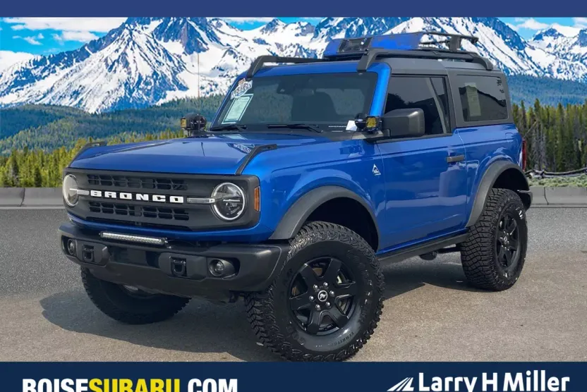 2022 Ford Bronco Black Diamond photo 1