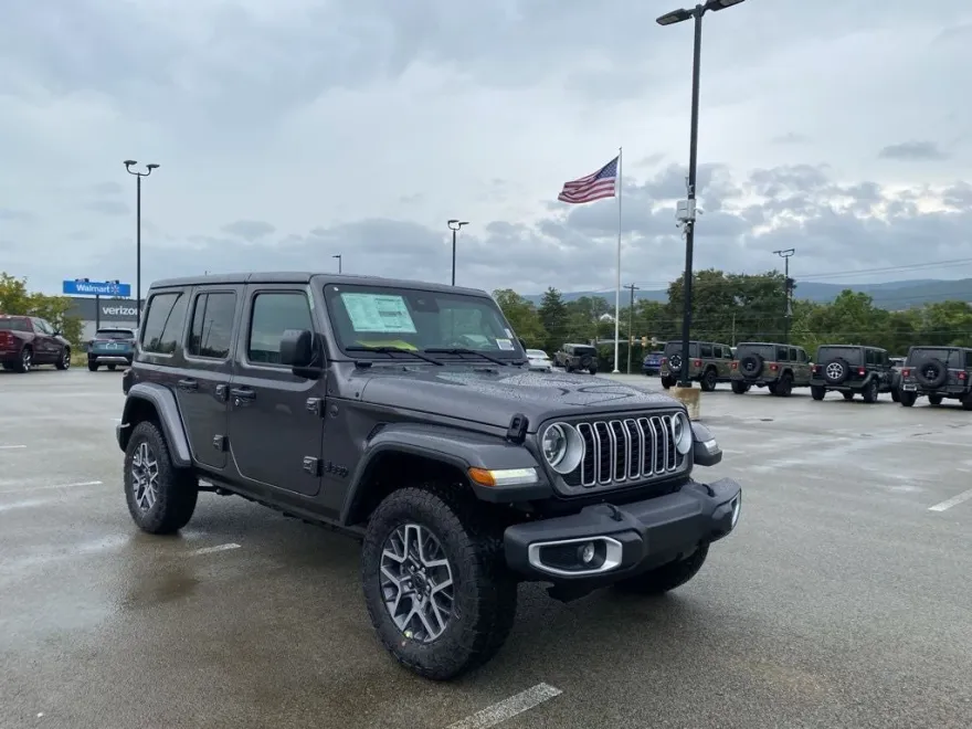 2025 Jeep Wrangler Sahara photo 1