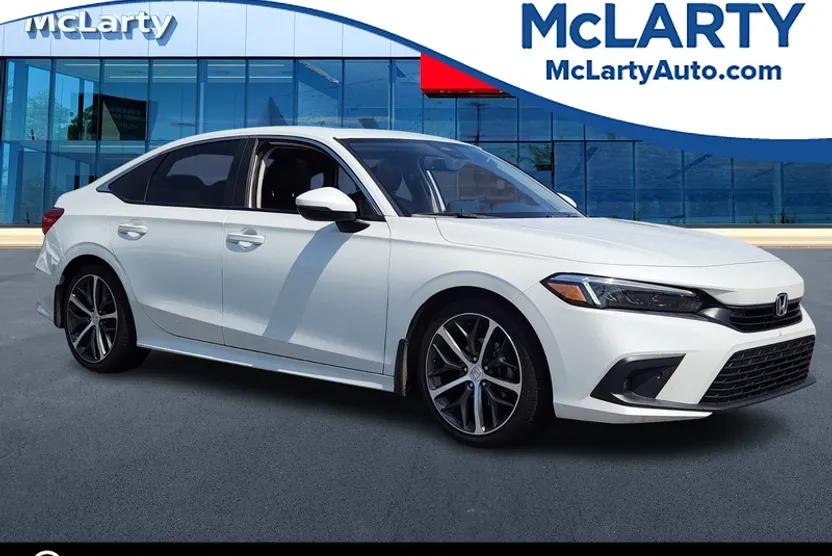 2022 Honda Civic Touring photo 1