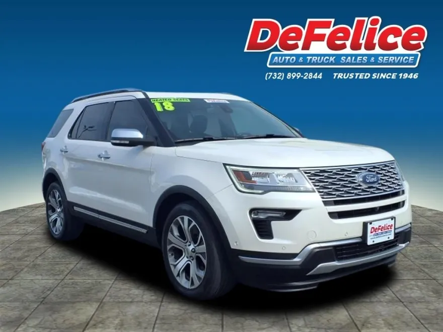 2018 Ford Explorer Platinum photo 1