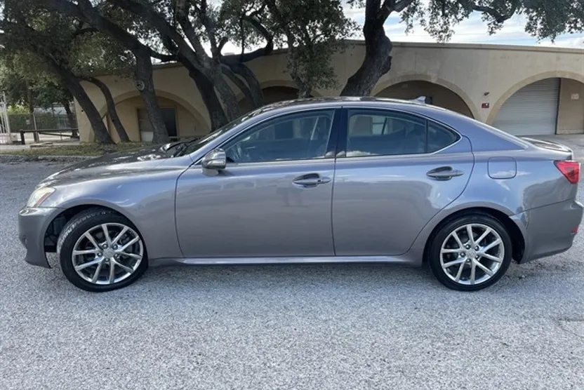 2012 Lexus IS 250 photo 1