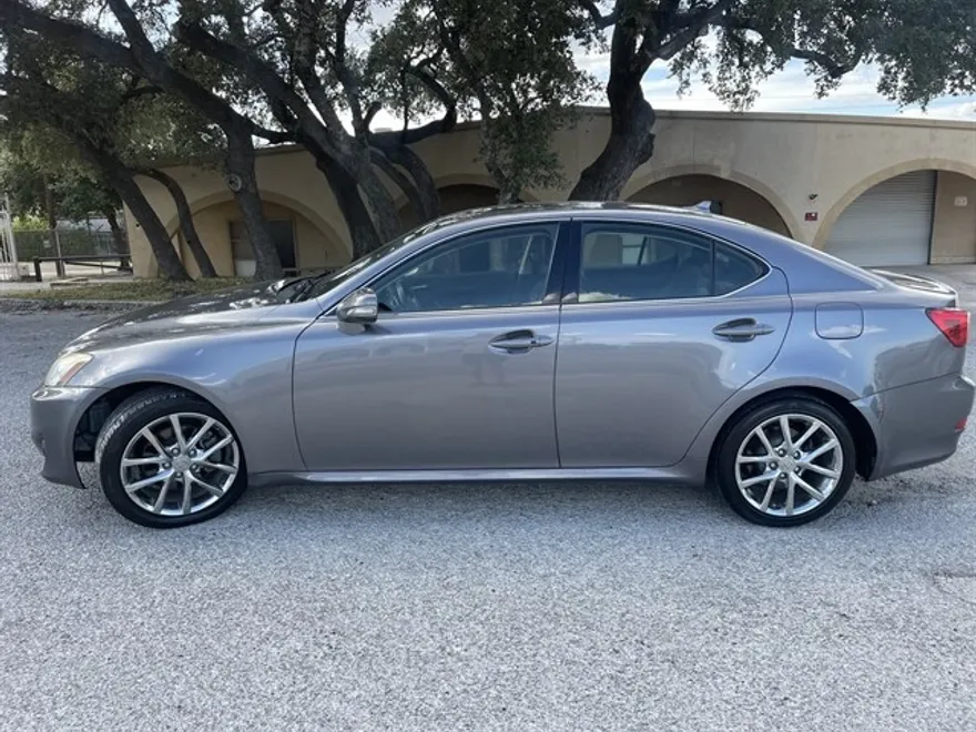 2012 Lexus IS 250 photo 1