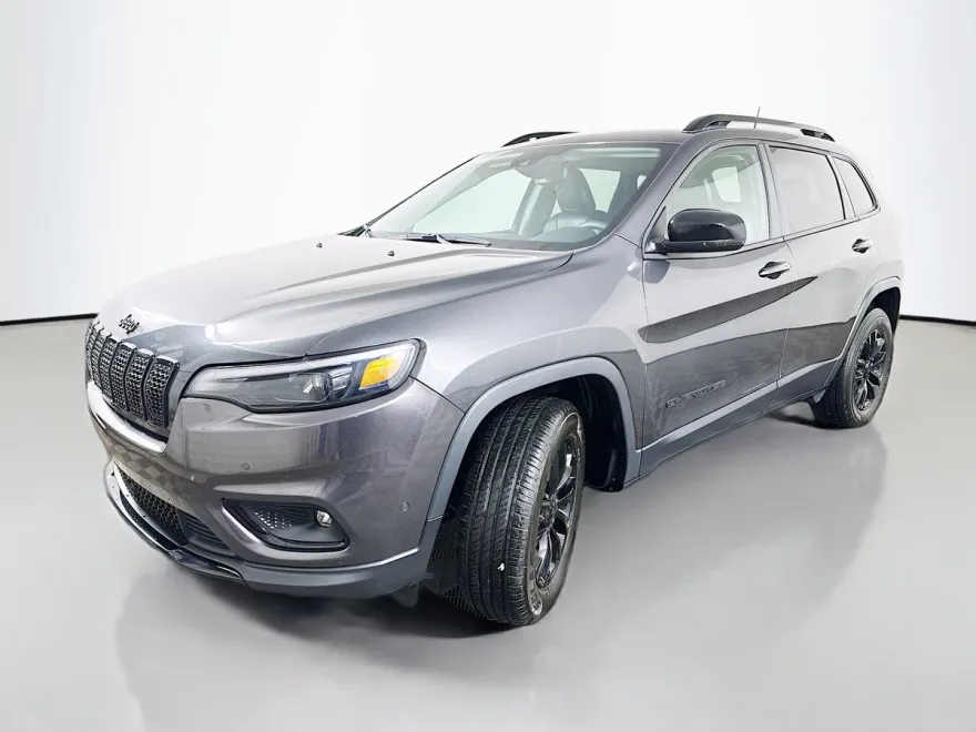 2023 Jeep Cherokee Altitude Lux photo 1