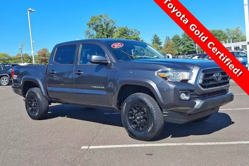 2022 Toyota Tacoma 4x4 SR5 Double Cab V6 photo 1