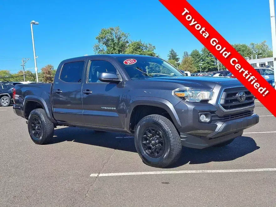 2022 Toyota Tacoma 4x4 SR5 Double Cab V6 photo 1