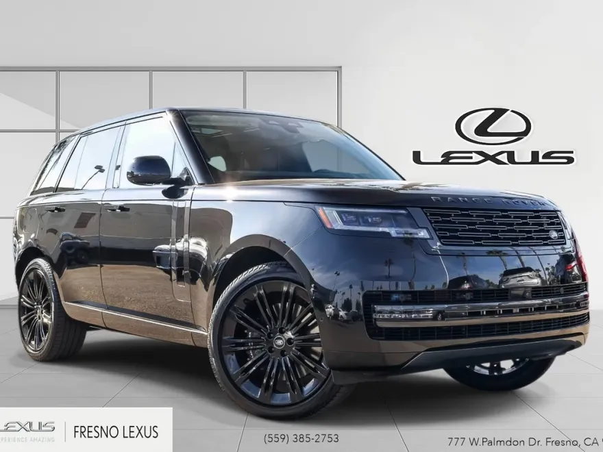 2024 Land Rover Range Rover SE photo 1