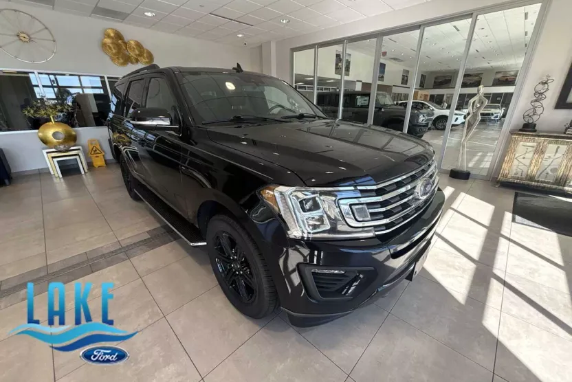 2020 Ford Expedition XLT photo 1