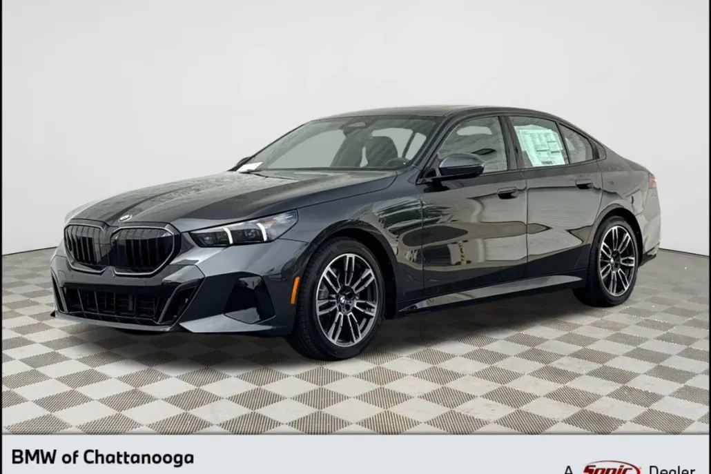 2026 Bmw 530i Sedan photo 1
