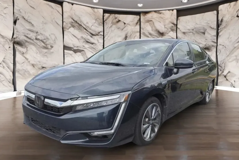 2018 Honda Clarity Plug-In Hybrid photo 1