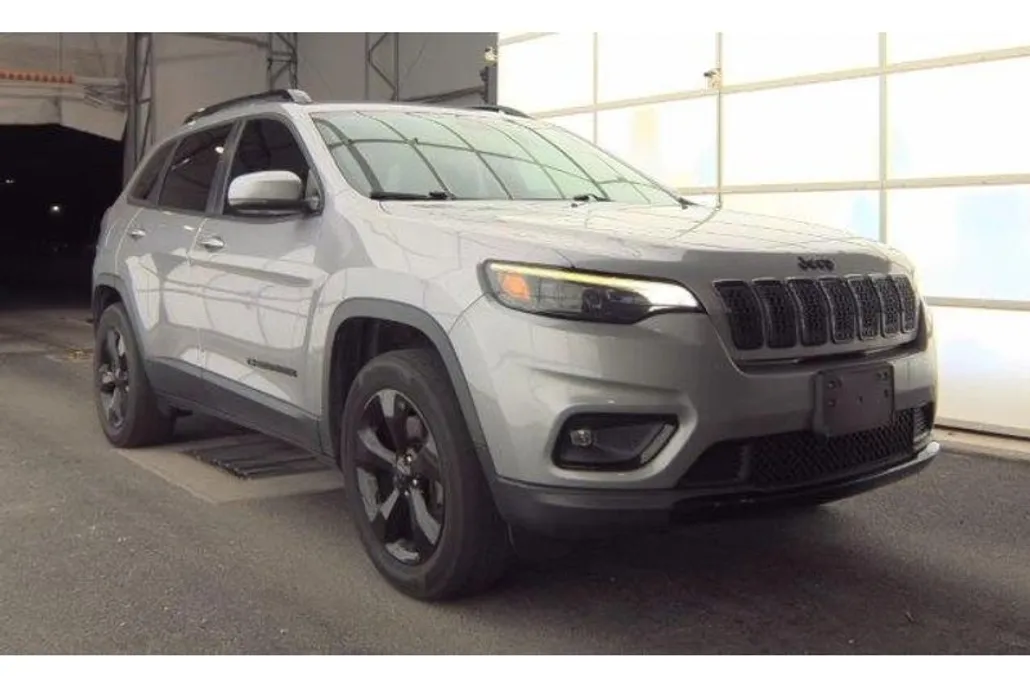 2020 Jeep Cherokee Altitude photo 1
