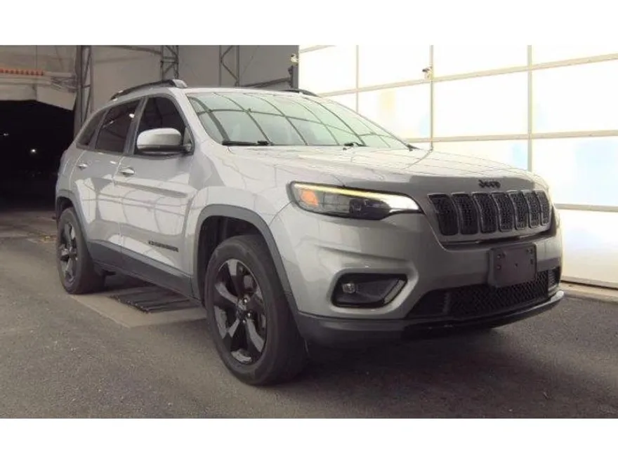 2020 Jeep Cherokee Altitude photo 1