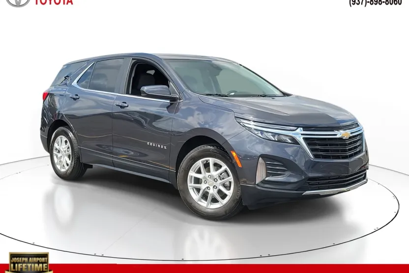 2022 Chevrolet Equinox LT photo 1