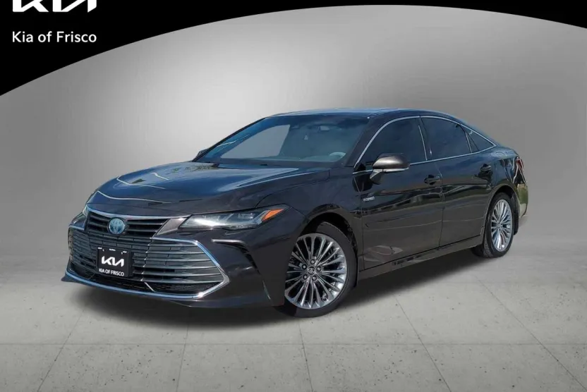 2020 Toyota Avalon Hybrid Limited photo 1