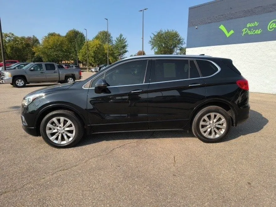 2017 Buick Envision Essence photo 1
