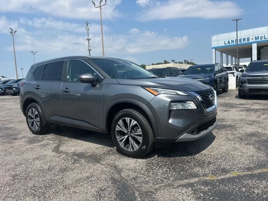 2023 Nissan Rogue SV photo 1