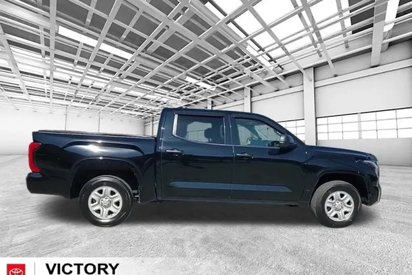 2023 Toyota Tundra SR CrewMax photo 1