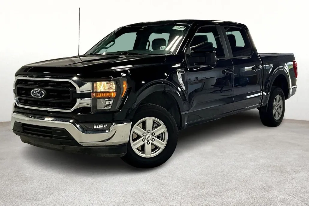 2023 Ford F-150 XLT photo 1