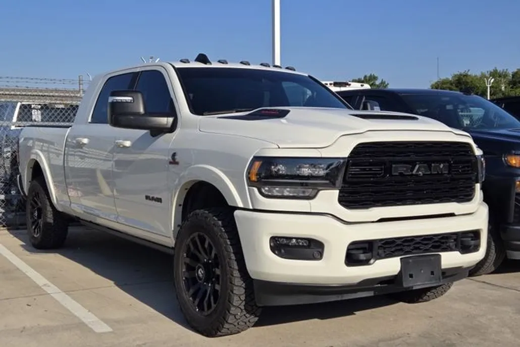 2024 Ram 2500 Limited photo 1