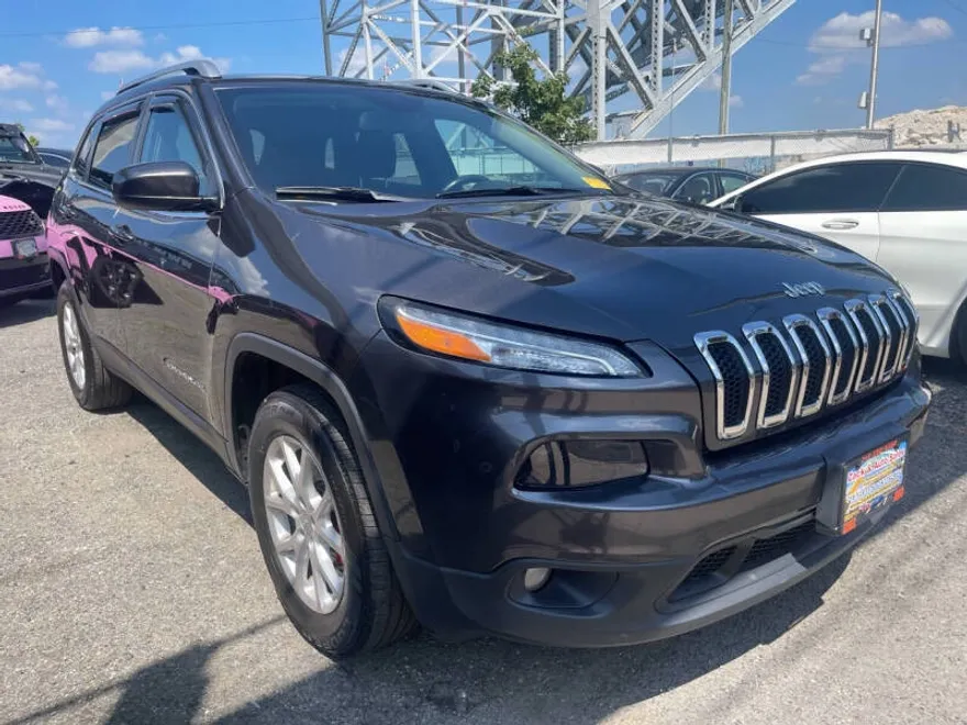 2015 Jeep Cherokee Latitude photo 1