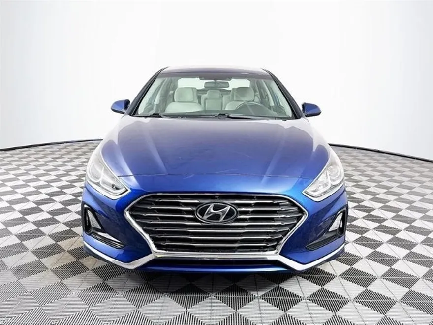 2018 Hyundai Sonata SE photo 1