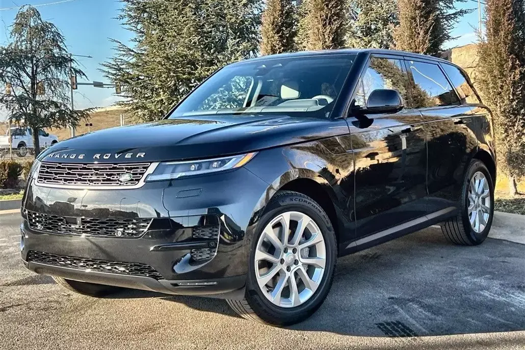 2025 Land Rover Range Rover Sport photo 1