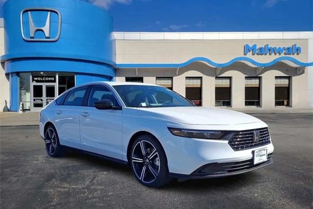 2025 Honda Accord Hybrid Sport photo 1