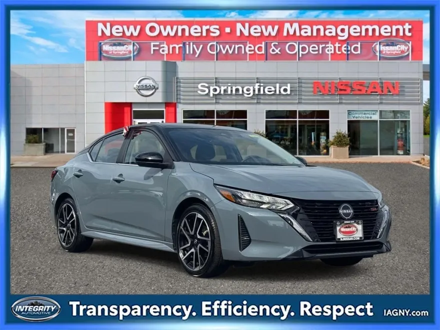 2025 Nissan Sentra SR photo 1