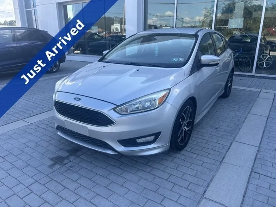 2015 Ford Focus SE photo 1